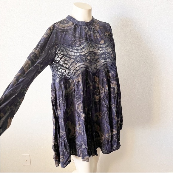 Free People Sweet Things Tunic Dress Blue Paisley Boho Lace Size M - Picture 3 of 10